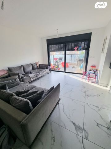 דירה, פתח תקווה 45, רמת אפרים, נתניה