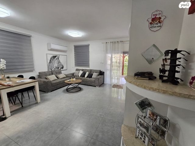 דירה, לח"י, שיכון עובדים, טבריה