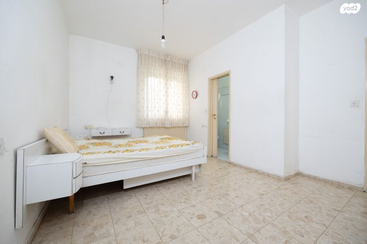 דירה, הרב עוזיאל, בית וגן, ירושלים