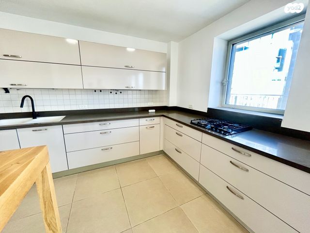 דירה, יפו, ירושלים