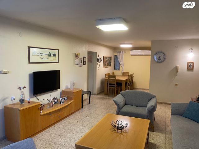 דירה, סוקולוב 18, ארלוזורוב, כפר סבא