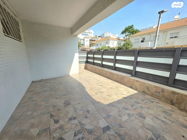 דירת גן, שדרות בית וגן, בית וגן, קרית אתא