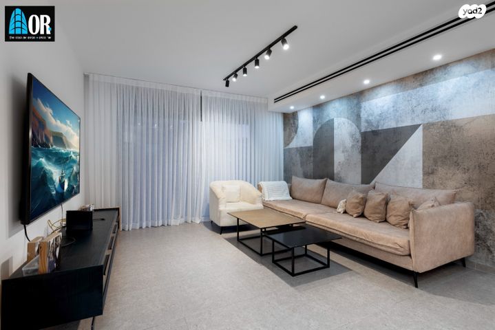 דירה, דליה רביקוביץ, נאות שמיר, יבנה