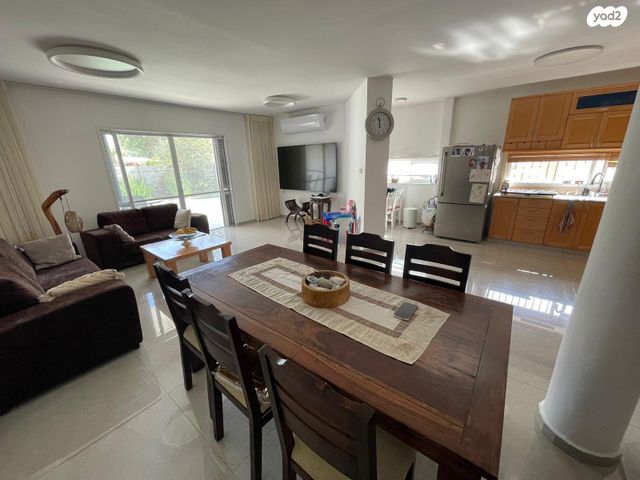 בית פרטי/ קוטג', עזר, עזר