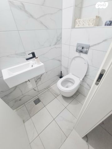 דירה, פתח תקווה 45, רמת אפרים, נתניה