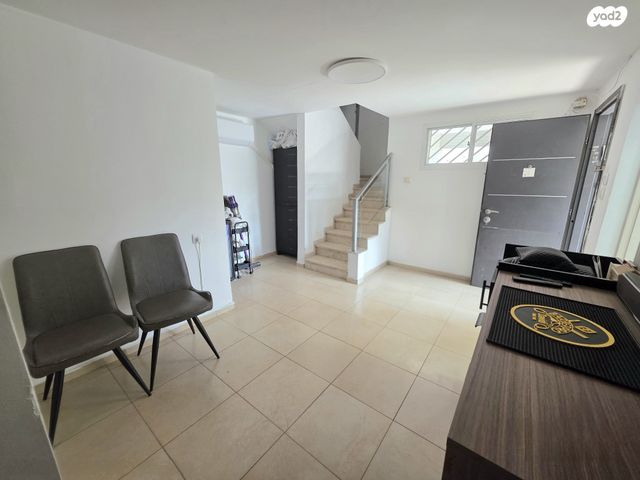 דירת גן, שדרות בית וגן, בית וגן, קרית אתא