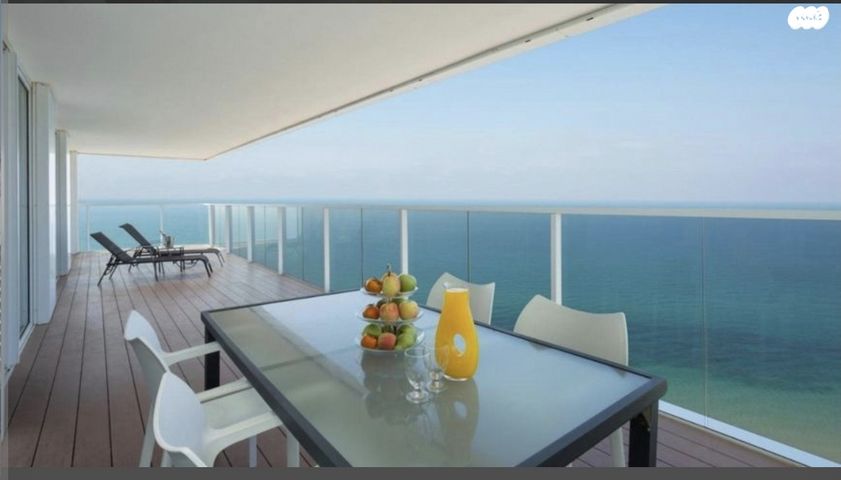 תיירות ונופש, שדרות עובד בן עמי 10, נוף הטיילת, נתניה