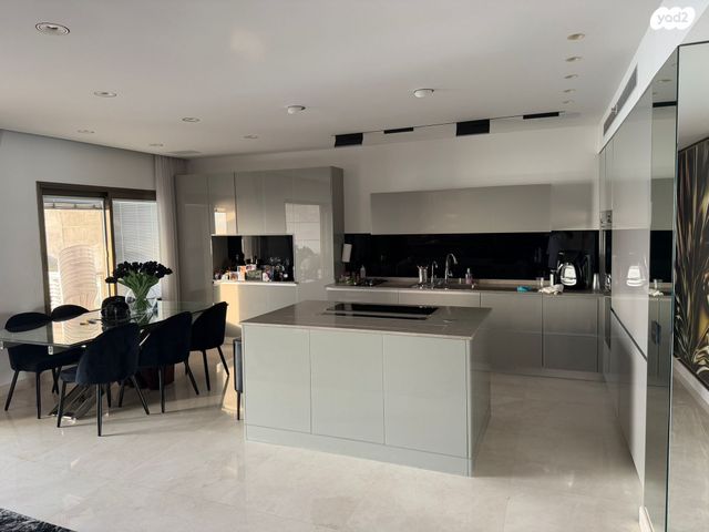 גג/ פנטהאוז, שער הים, ראשון לציון