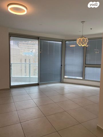 דירה, גני שרונה, קרית הממשלה, תל אביב יפו