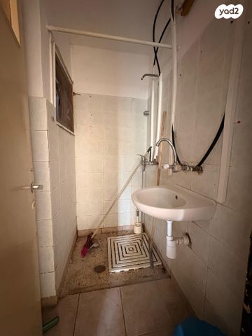 דירה, גיורא יוספטל, נאות הרצל, נתניה