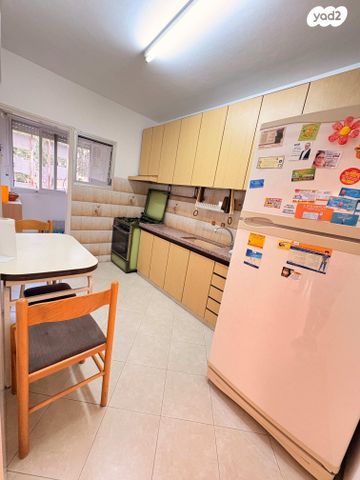 שדרות ירושלים 