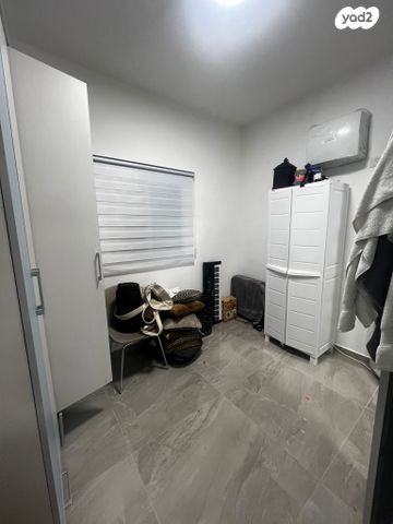 דירת גן, חרוב, כרמל מערבי, חיפה