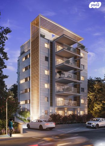 דירת גן, חרוב, כרמל מערבי, חיפה