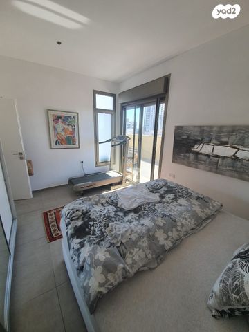 דירה, השר שפירא 44, בת ים