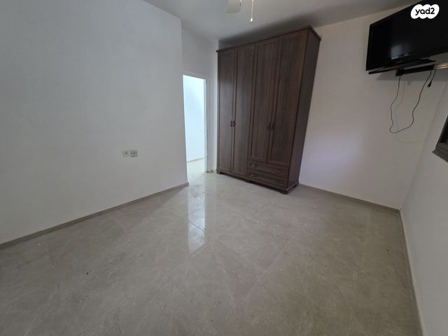 דירה, משה שרת, עפולה