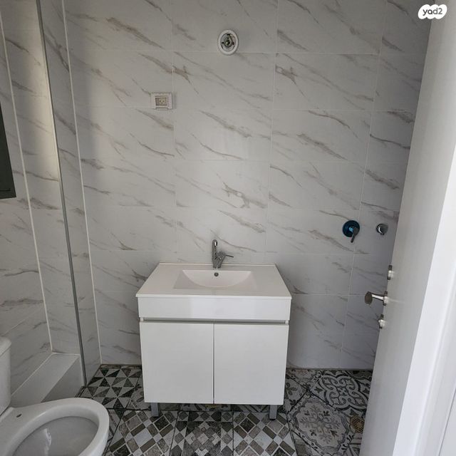 דירה, לח"י, בני ברק