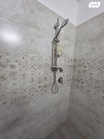 דירה, משה שרת, עפולה