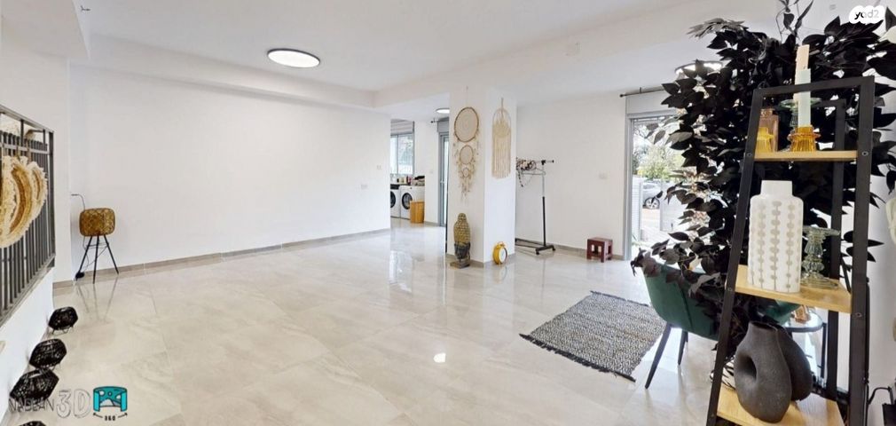 דירת גן, חרוב, כרמל מערבי, חיפה