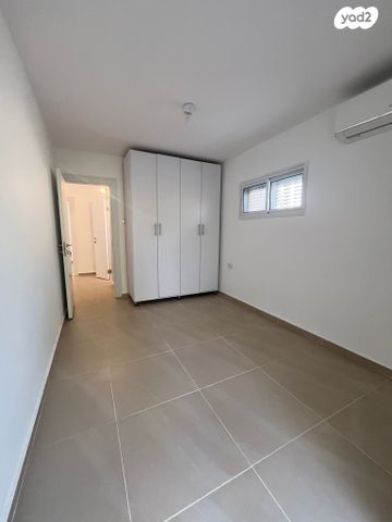 דו משפחתי, השלושים ושלושה 13, רמת חן, רמת גן