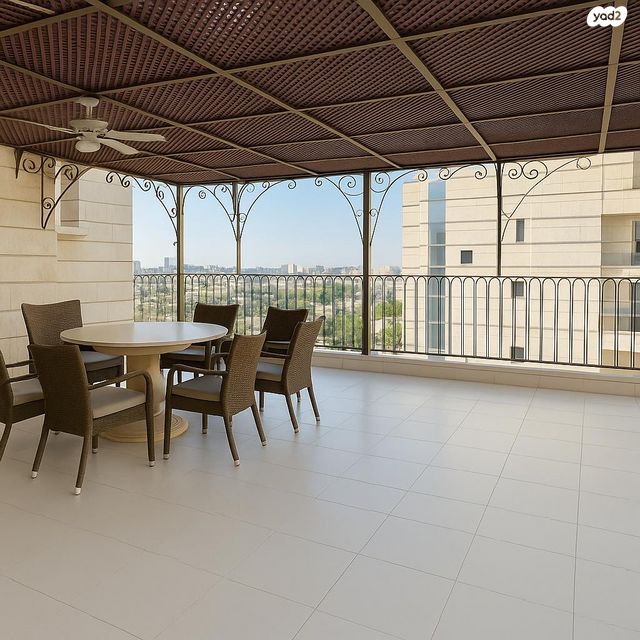 דופלקס, שמעון בן צבי, שטח 9, גבעתיים