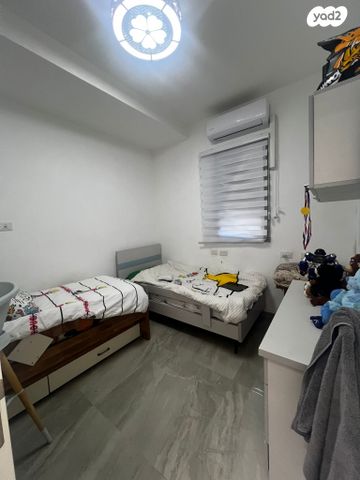 דירת גן, חרוב, כרמל מערבי, חיפה