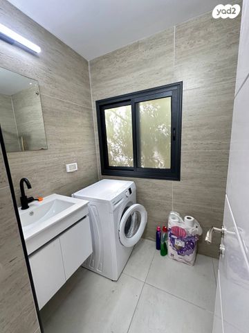 דירה, בן יהודה 17, מסדה, חיפה