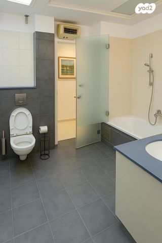 דופלקס, שמעון בן צבי, שטח 9, גבעתיים