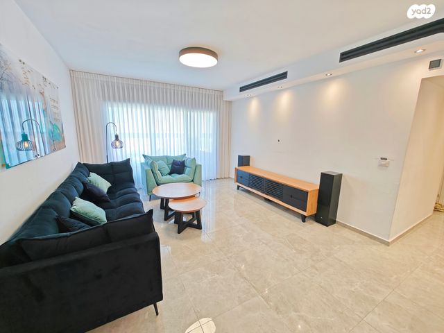 דירה, סחלב, שדרות