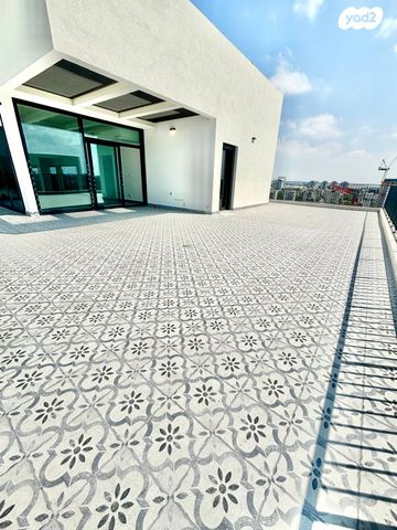 גג/ פנטהאוז, שדרות ירושלים 129, מכללת תל אביב יפו, דקר, תל אביב יפו