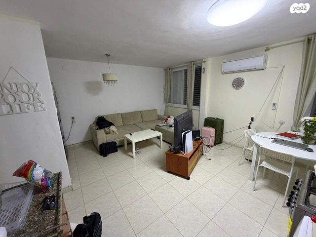 דירה, חיים, קרית ביאליק