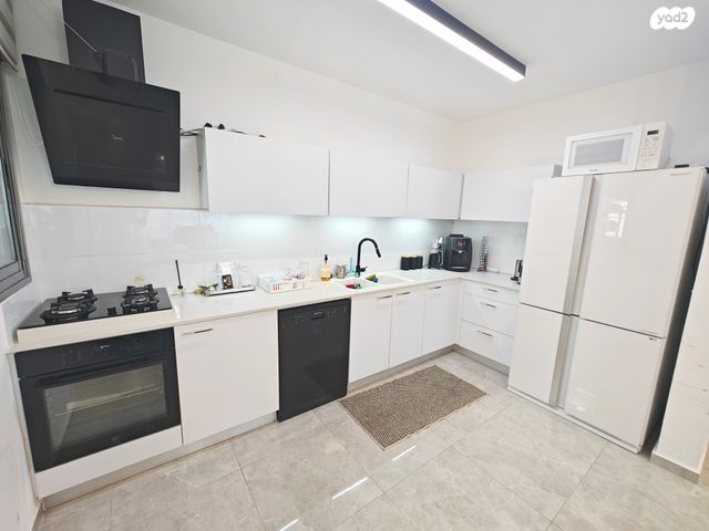 דירה, סחלב, שדרות