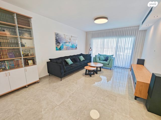 דירה, סחלב, שדרות