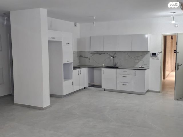 שדרות ארזים 