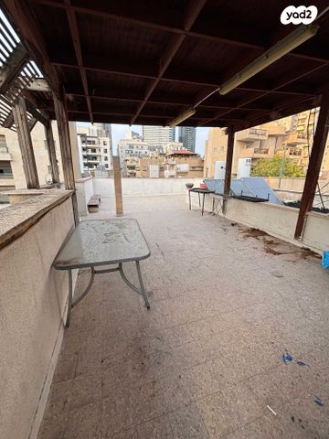 גג/ פנטהאוז, תרע"ד, שכונת הראשונים, רמת גן