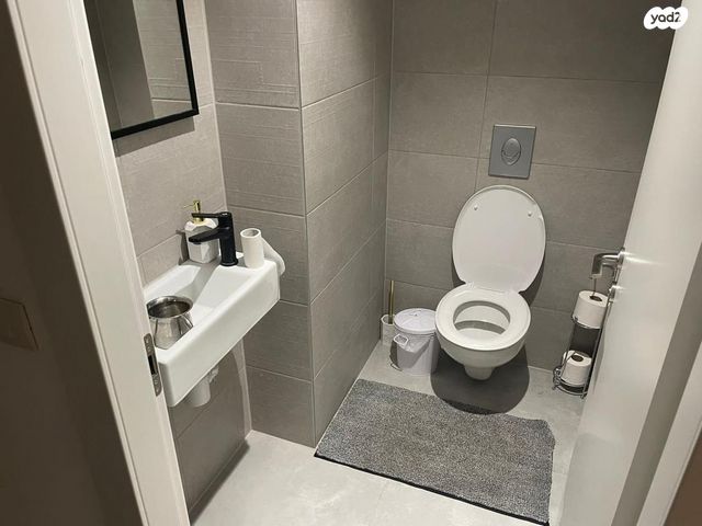 דירה, ניסים אלוני, צמרות איילון, פארק צמרת, תל אביב יפו