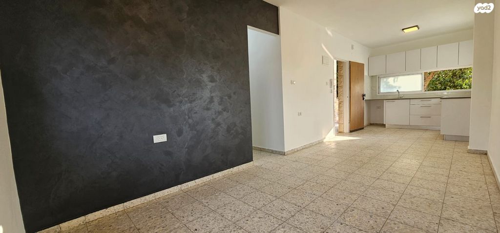 שיכוני המזרח