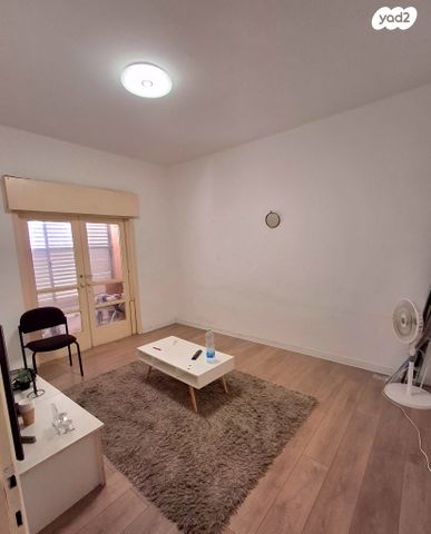 דרך זאב ז'בוטינסקי 153