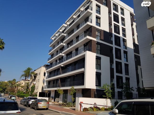 דירה, אליהו גולומב, הדר, רמת השרון