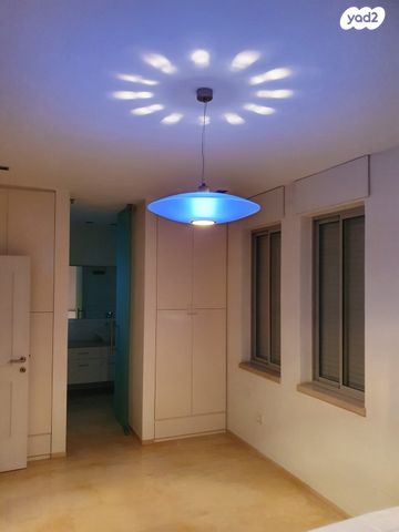 בית פרטי/ קוטג', עמנואל לוויס, כפר גנים ג, פתח תקווה