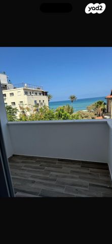 סטודיו/ לופט, פינת גן 4, בת גלים, חיפה