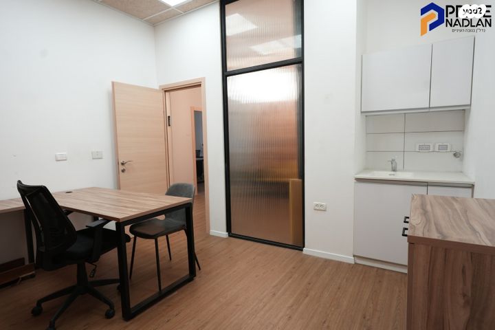 משרדים, אחד העם, מרכז העיר, חדרה