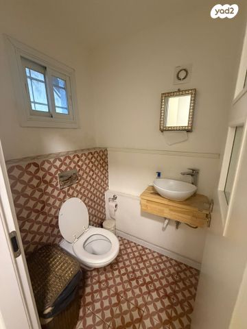 חנויות/ שטח מסחרי, שדרות בן ציון 8, תל אביב יפו