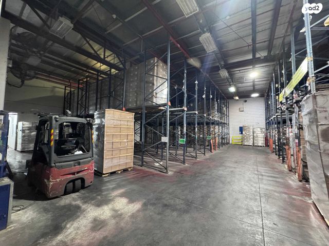 מבני תעשיה, קיסריה