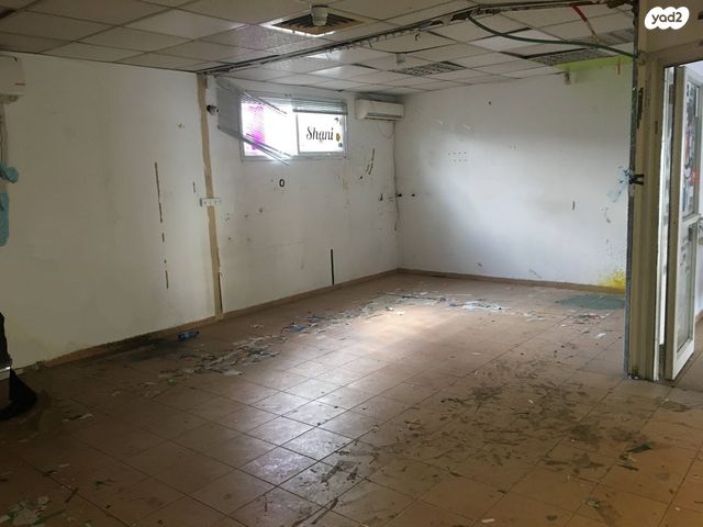 אולמות, חומה ומגדל, מונטיפיורי, הרכבת, תל אביב יפו