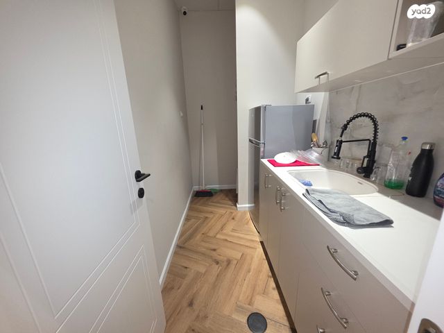 חנויות/ שטח מסחרי, גלי כרמל, טירת כרמל