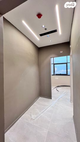 משרדים, משה לוי, נאות שמיר, רמלה