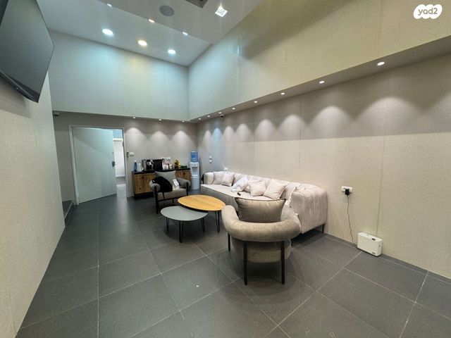 משרדים, הרקון 8, בורסה, רמת גן