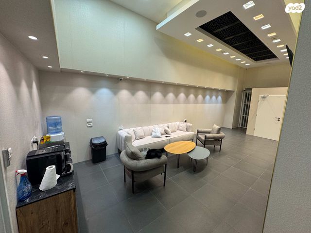 משרדים, הרקון 8, בורסה, רמת גן