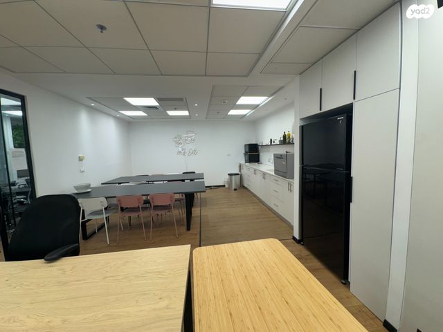 משרדים, היצירה 3, רמת גן