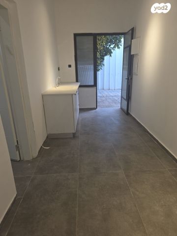 משרדים, הזית, כפר ביל"ו